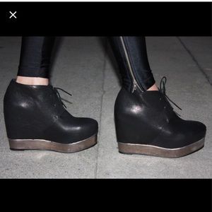 Alexa boot by Jeffrey Campbell